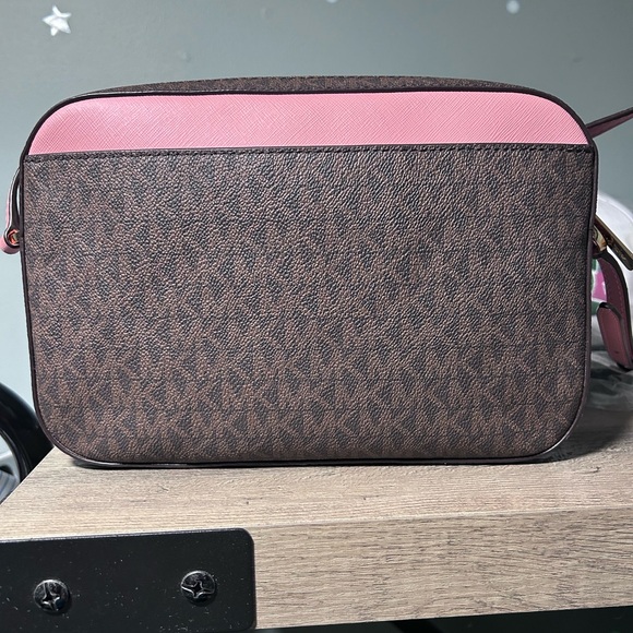 Michael Kors Jet Set with Zip Chain Crossbody - Picture 2 of 14